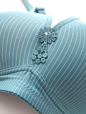 4-delige set plus size gestreepte en effen comfortabele bh's