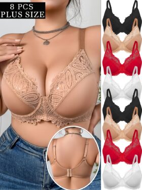 Een pakket van 8 plus-size damesbeha's
